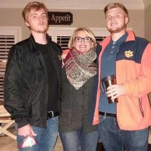 Meet your Posher, Deanna